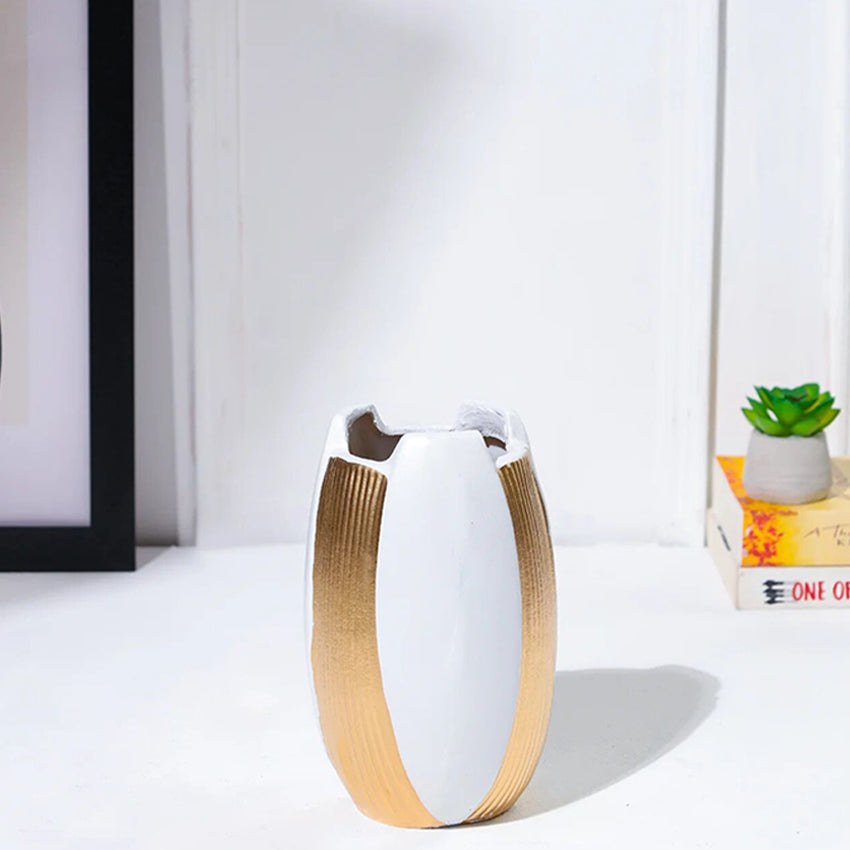 Pristine White Modern Curve Ceramic Vase Without Flower | 3 x 7 inches