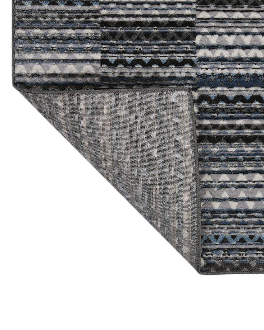 Revamp Your Space With Trendy Woven Carpet