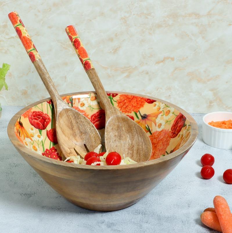 Pampered Chef Wood Salad Bowl & Servers Set