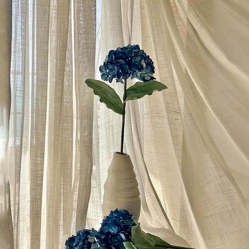 Beautiful Artificial Blue Ombre Hydrangea Stem Without Vase | 3 Feet