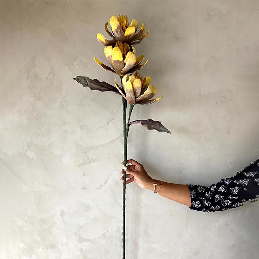 Warm Artificial Amber Ombre Corolla Stem Without Vase | 3.5 Feet