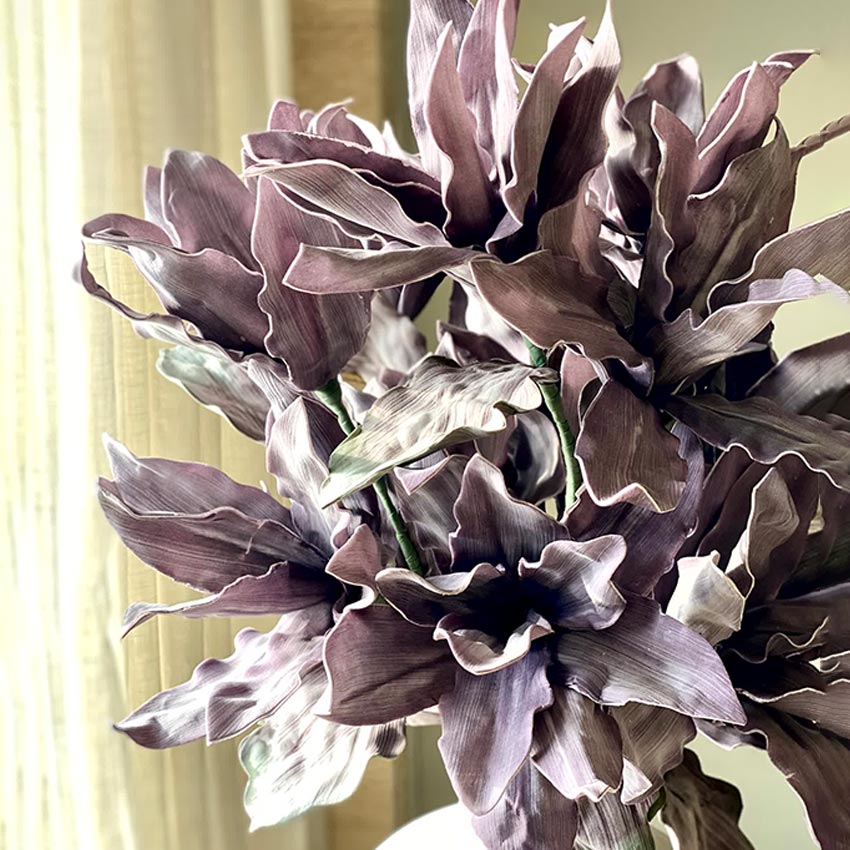 Elegant Artificial Lavender Ombre Magnolia Stem Without Vase | 3.3 Feet