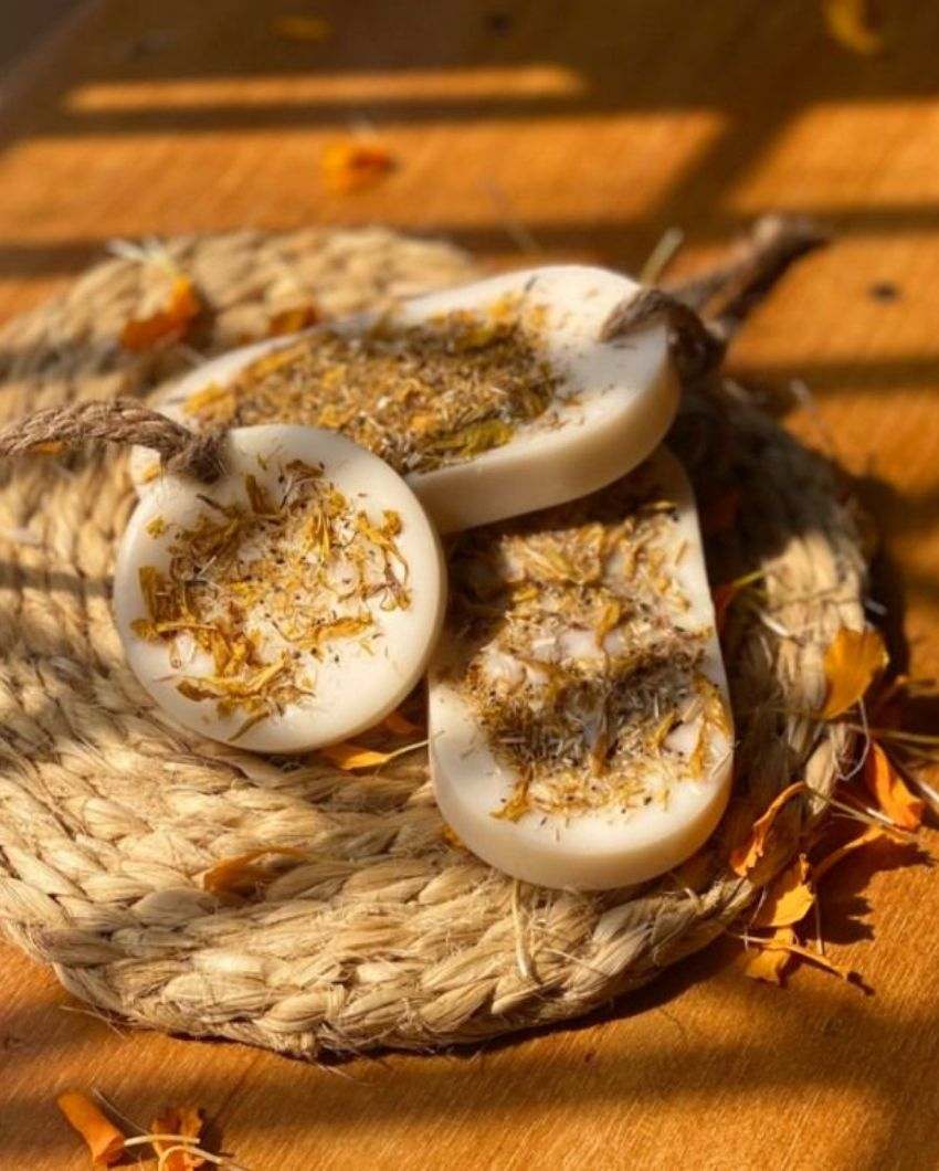 Autumn-Inspired & Natural Oud Amber Air Freshener Organic Wax Sachet | Set of 2