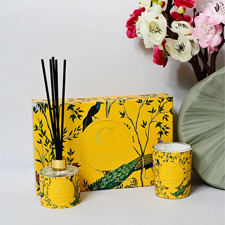 Luxury Arabian Musk Scented Candle and Diffuser Gift Set | 8 x 5 x 3 inches