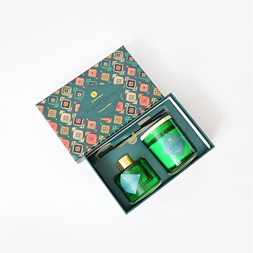 Reed Fragrance Diffuser and Scented Candle Gift Set | 11 x 5 x 3 inches