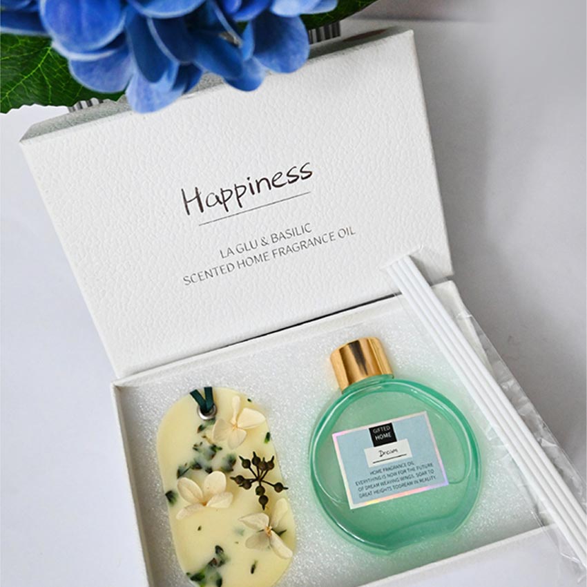 Elegant Natural Reed Diffuser with Refreshing Fresh Air Fragrance | 6 x 5 x 3 inches