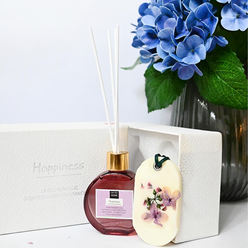 Elegant Natural Reed Diffuser with Refreshing Fresh Air Fragrance | 6 x 5 x 3 inches