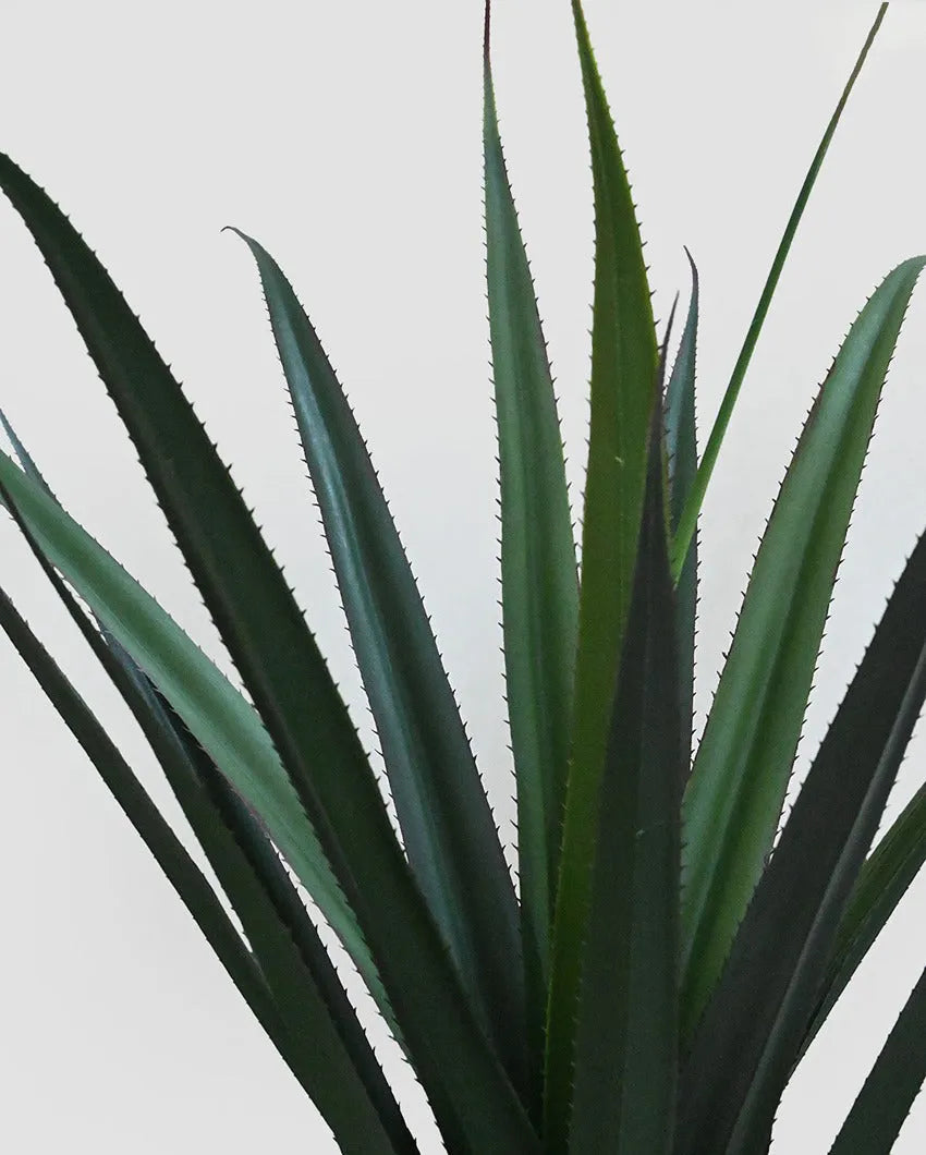 Majestic Artificial Yucca Plant with Basic Black Pot | 4 Feet