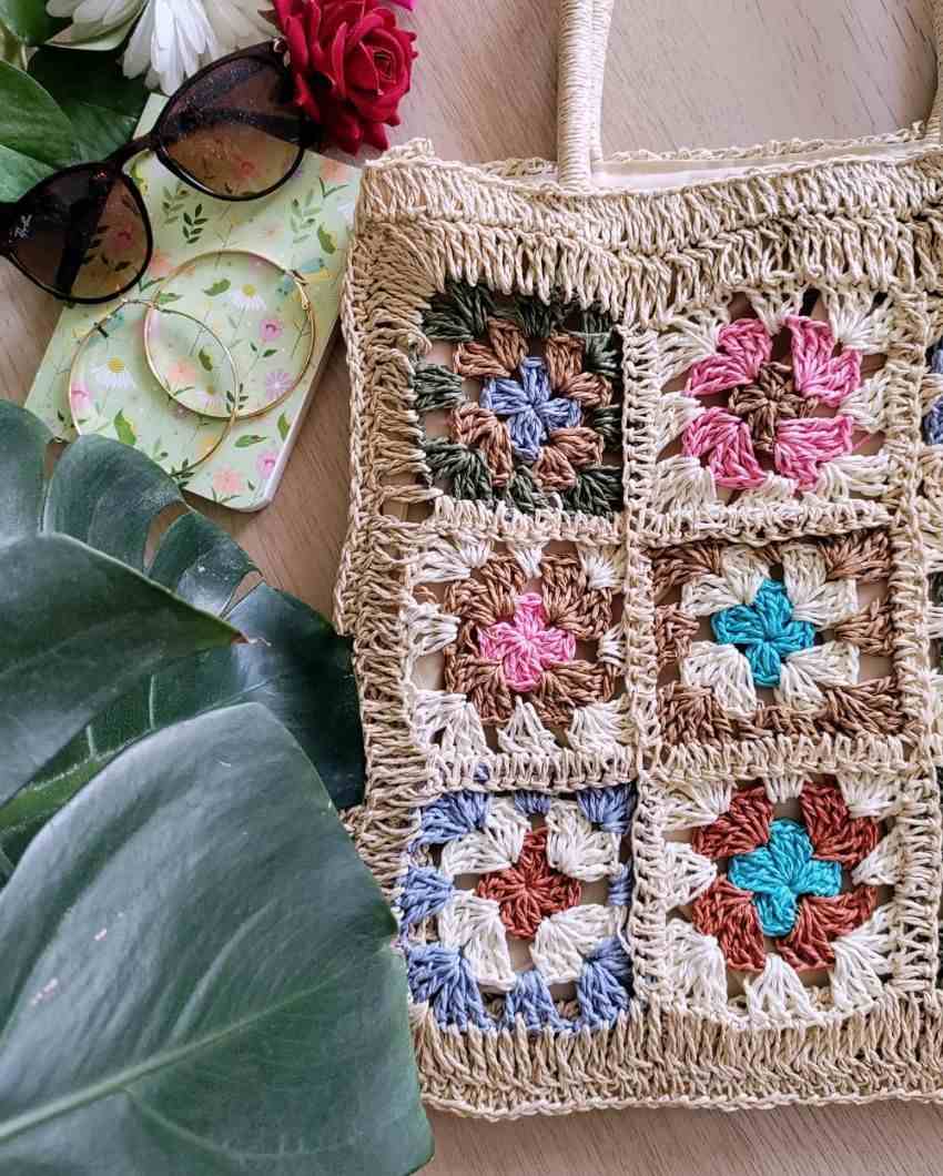 Modern Poppins Shoulder Bag | 14 x 5 x 15 inches
