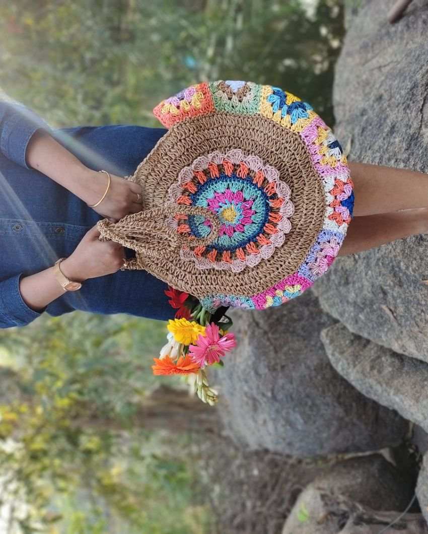 Bold Veronica Shoulder Bag | 18 x 5 x 16 inches