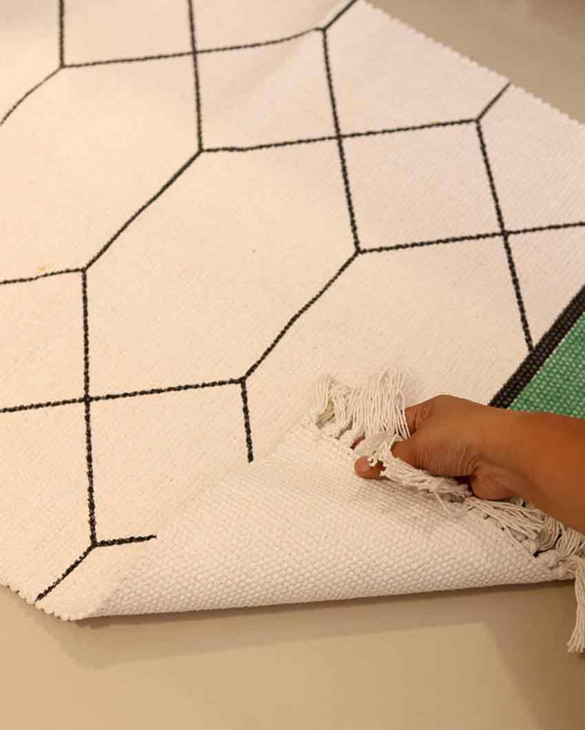 Geometric Pattern Accent Floor Mat | 34 x 21 inches