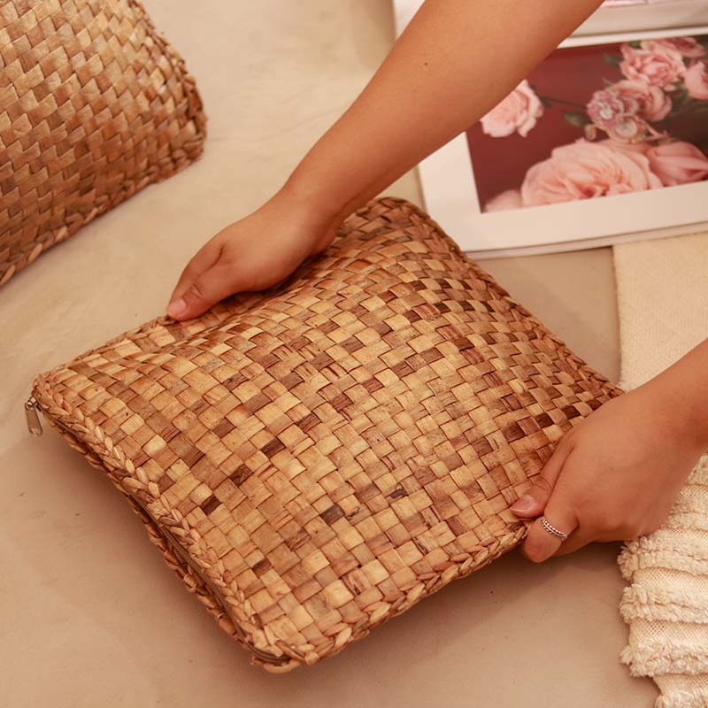 Chic Water Hyacinth Cushion Cover (Single)