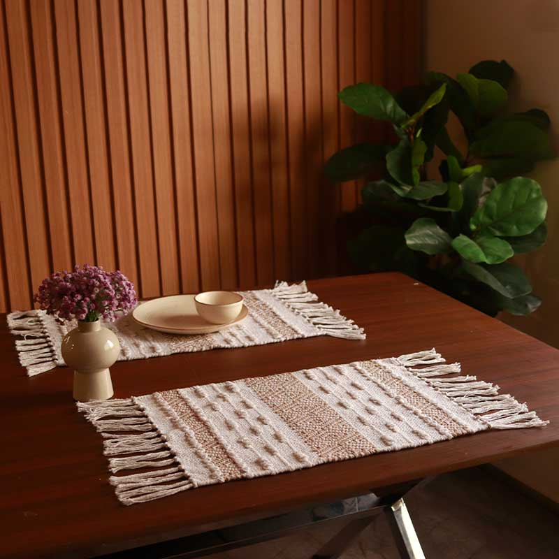 White & Brige Table Cotton Tufted Placemats Set of 6