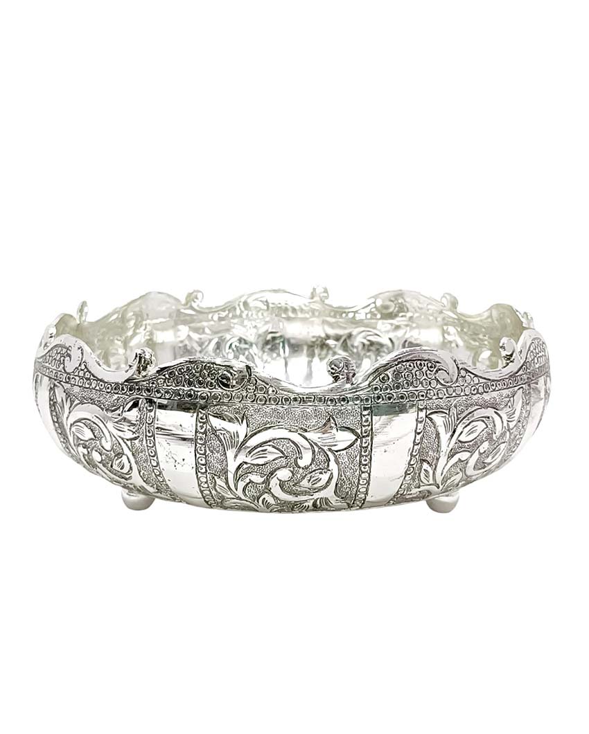 Heritage Embossed Urli | 10 x 3 inches | 1.5 liter