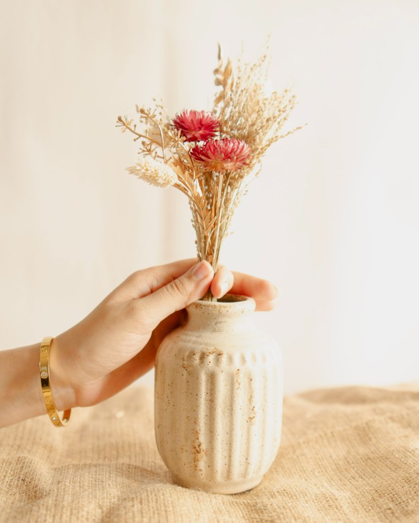Medium Retro Vase with Bunch