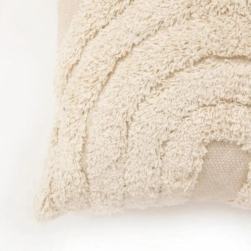 Round Concentric Curves Tufted Cushion | 16x16 inches
