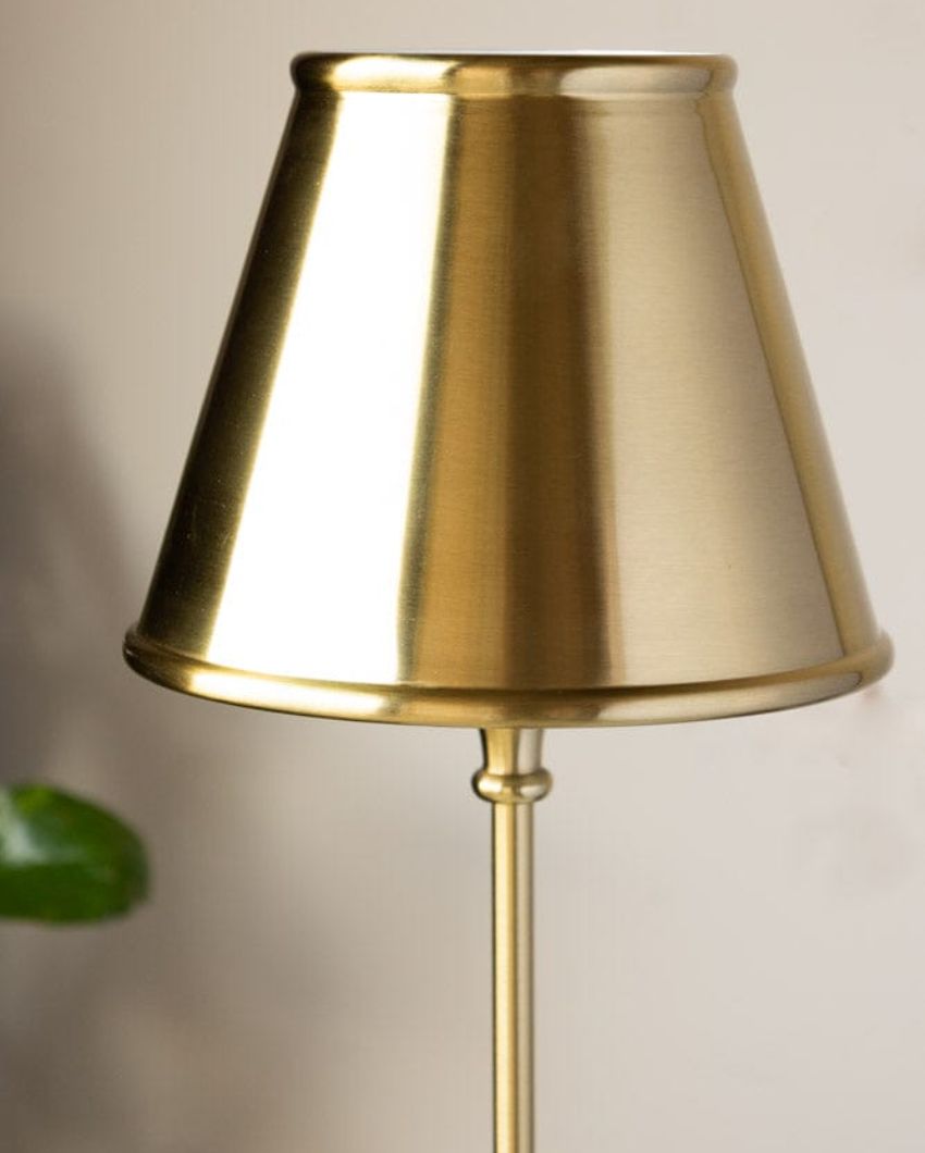 Luxurious Golden Metallic Table Lamp | 6 x 24 inches
