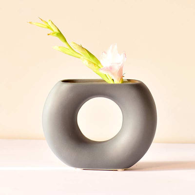 Donut Vase Black