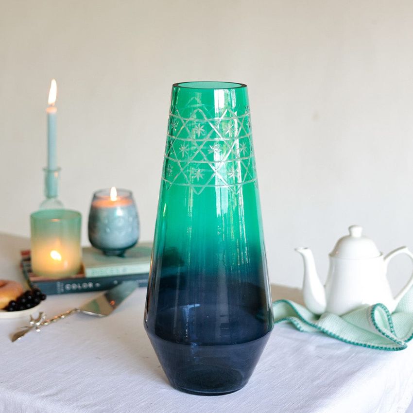 Stunning Etched Green & Blue Contrast Glass Flower Vase