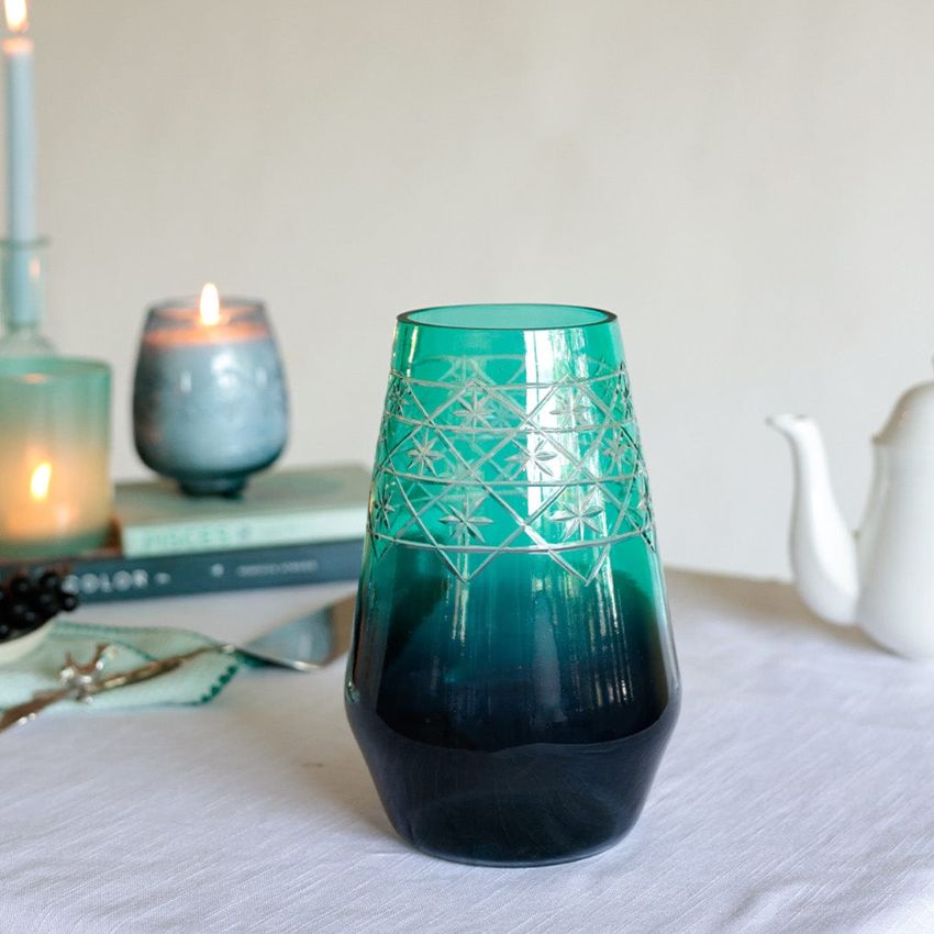 Stunning Etched Green & Blue Contrast Glass Flower Vase