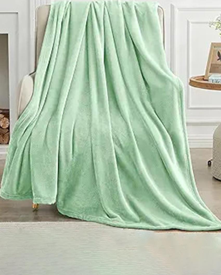 Elegant Sea Green Velvet Throw