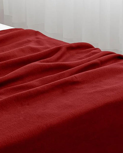 Chic Vintage Maroon Flannel Throw