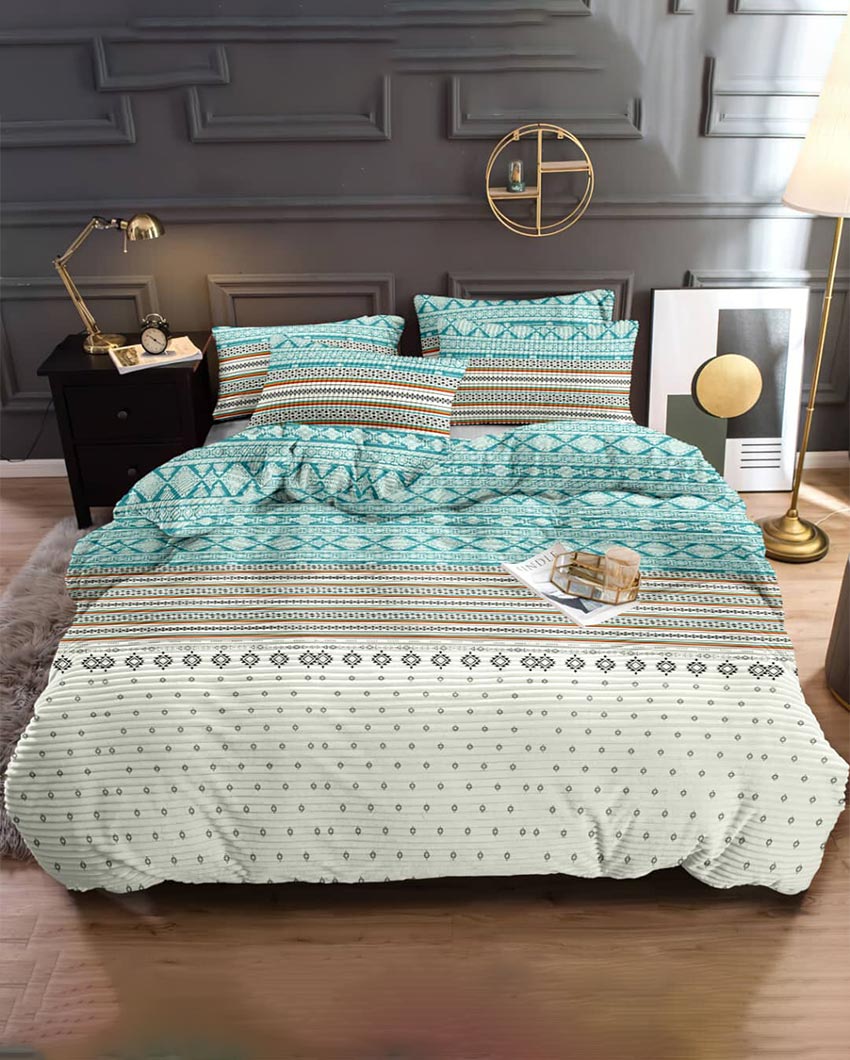 Warm & Welcoming Flannel Printed Duvet Cover