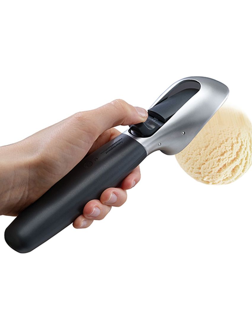 Elevate Design Black Shade Ice-Cream Scoop | 2 x 8 inches