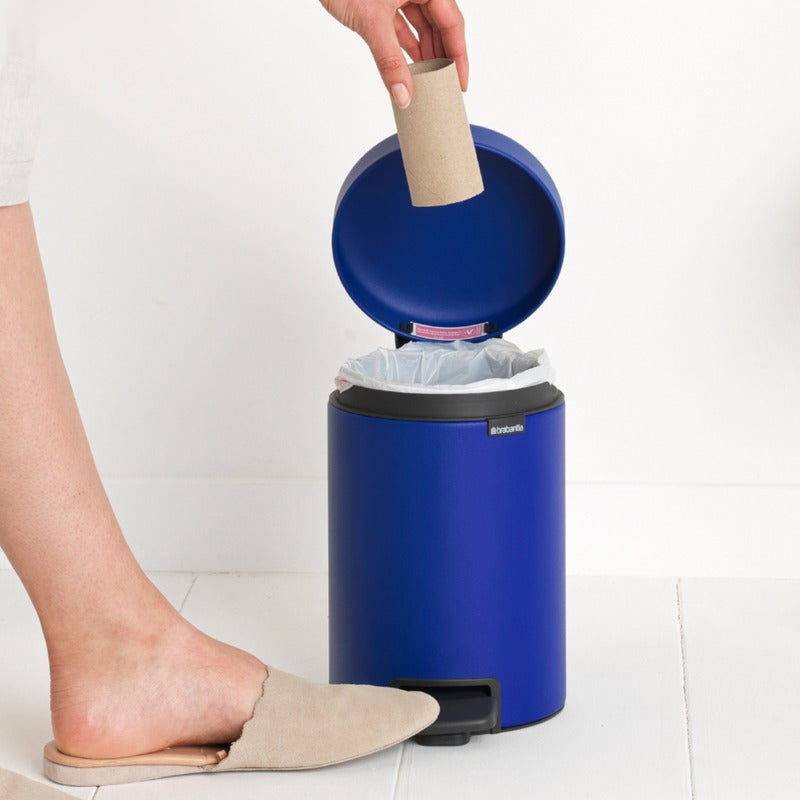 NewIcon Stylish Pedal Bin | 3000 ml Blue