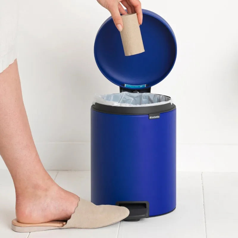 NewIcon Stylish Pedal Bin | 5000 ml Blue