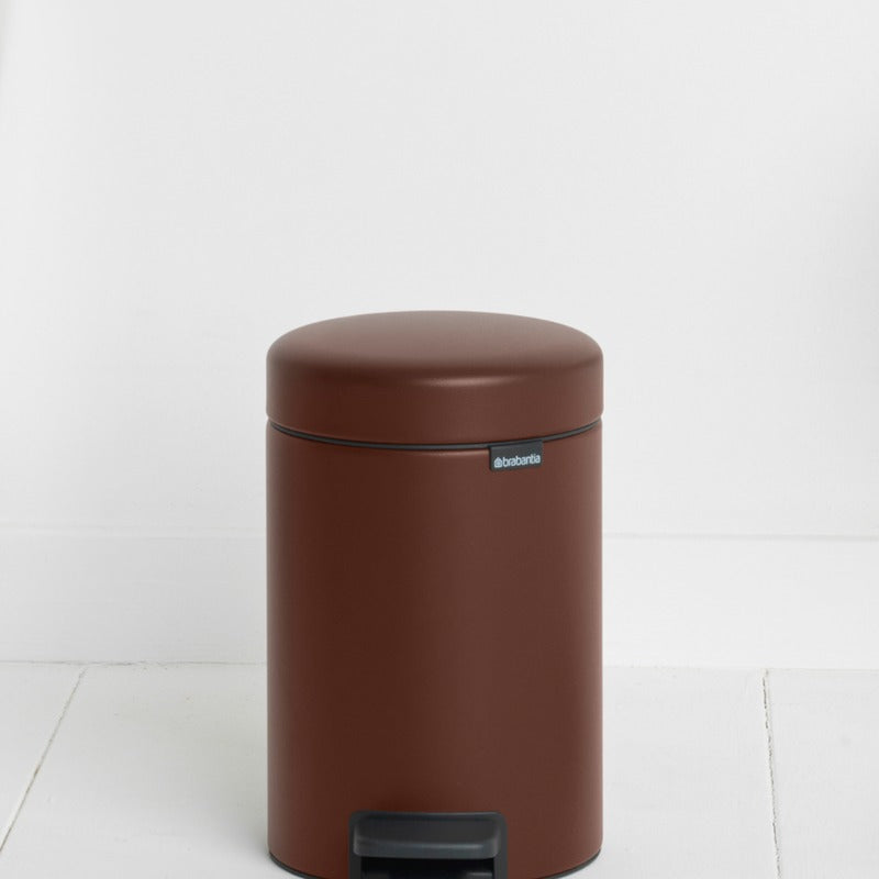 NewIcon Stylish Pedal Bin | 3000 ml Brown