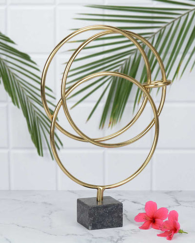 Metal Link Modern Gold Sculpture | 12 x 3 x 17 inches