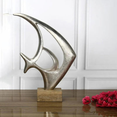 Silver Finish Aluminum Fish Figurine | 14 x 4 x 18 inches