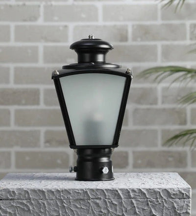 Classic Black Small Outdoor Gate Light