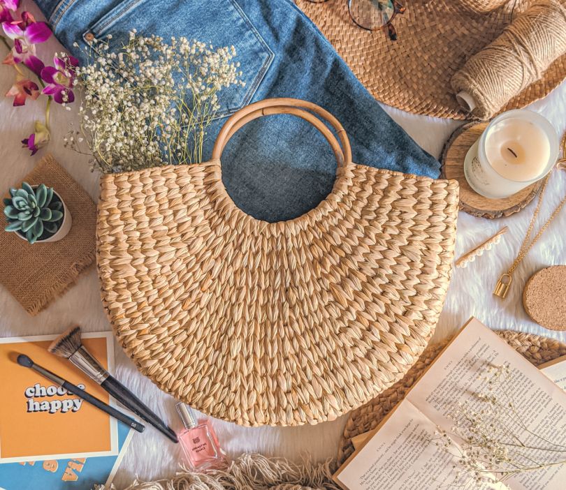 Kauna Grass U Shaped Small Tote Bag