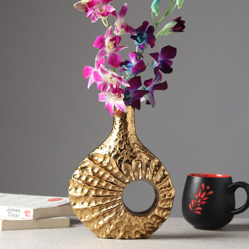 Seashell Serenity Vase Gold