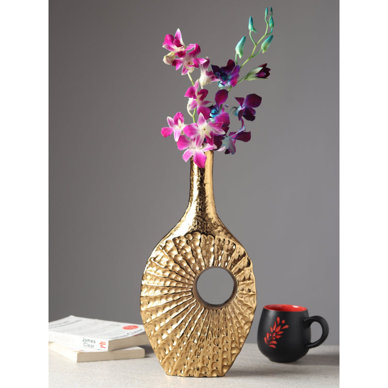 Serenity Seashell Vase Gold