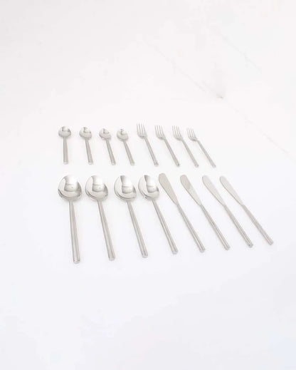 Radiant Reflections Cutleries | Set Of 16 Silver