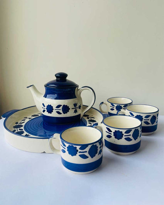 The Giant Tea Pot Family | Set of 6