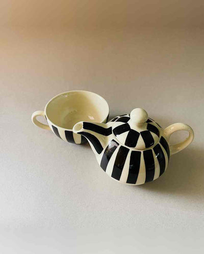 Modern Black and White Ceramic Kettle & Cup Combination | Set of 2