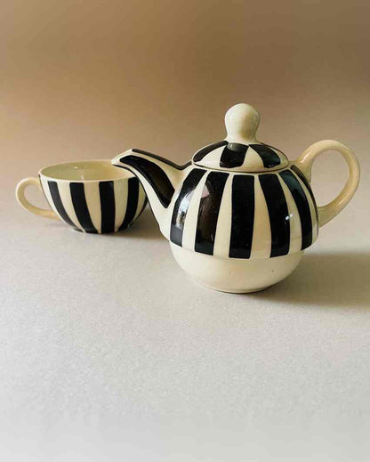 Modern Black and White Ceramic Kettle & Cup Combination | Set of 2