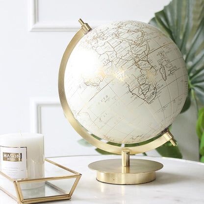 Finn Globe Showpiece Gold & White