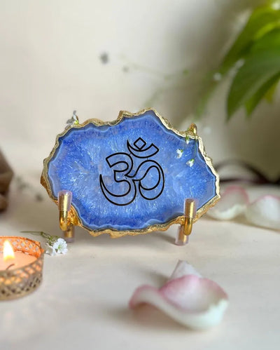 OM Metal Holder With Agate Decor Object | Multiple Colors | 4 x 2 x 3 inches