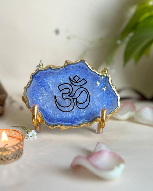 OM Metal Holder with Agate Showpiece | Multiple Colors | 3.5 x 2 x 3 inches