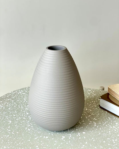 Timeless Design Amphora Oval Vase