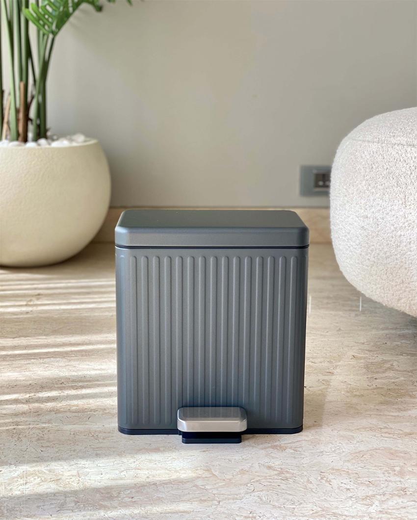 Kairo Metallic Dustbin | 6 Litre | 10 x 6 x 11 inches