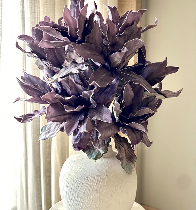 Elegant Artificial Lavender Ombre Magnolia Stem Without Vase | 3.3 Feet