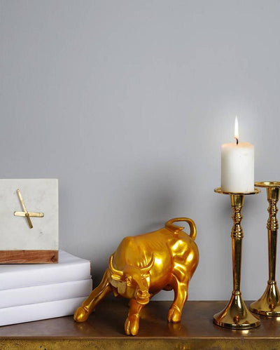 Surreal Resin Gold Bull Showpiece