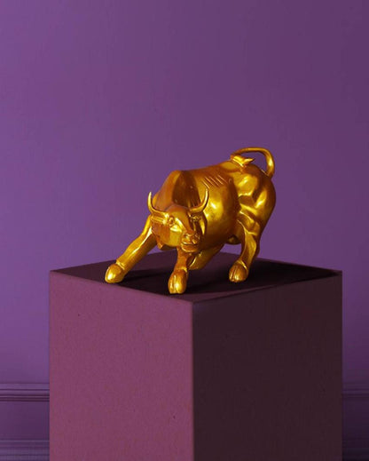 Surreal Resin Gold Bull Showpiece