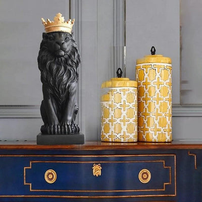 Nordic Minimalist Resin Regal Lion Showpiece